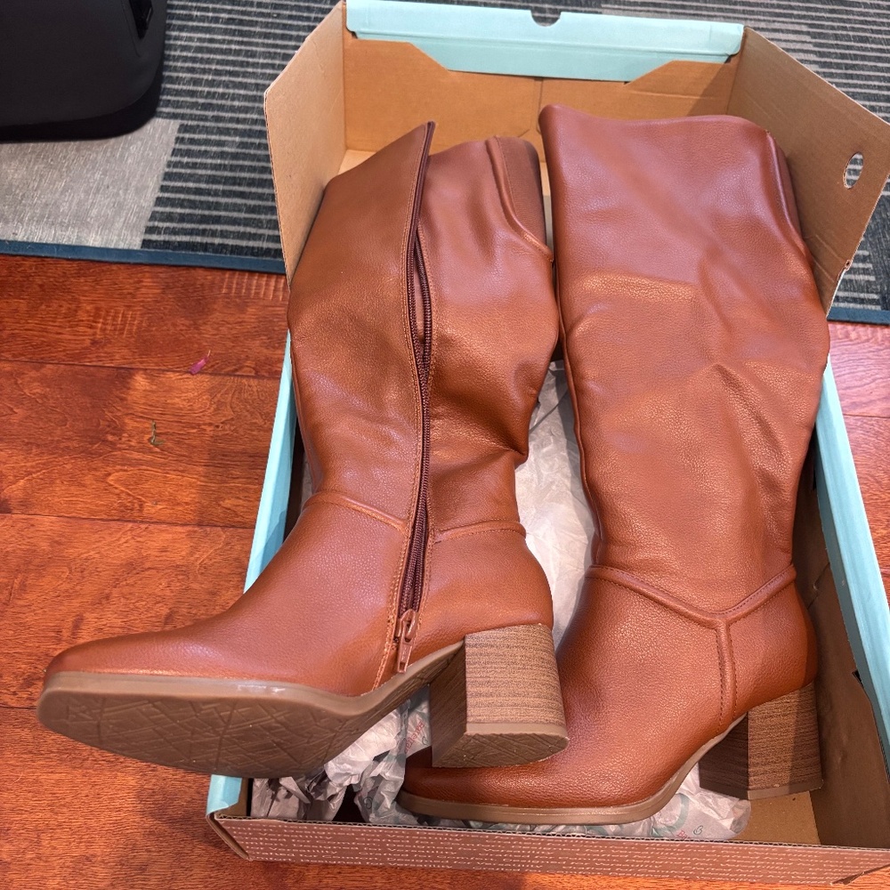 Camel brown long boots